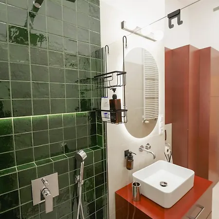 Apartman Quiet Style Garden Near Center Self Checkin